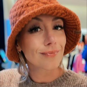 Meet your Posher, Jenny